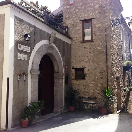 Ospitalita Don Carlo Bed & Breakfast *